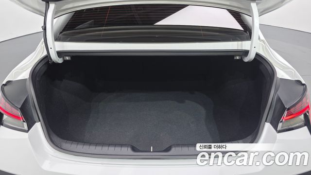 Hyundai AVANTE 2024 — photo 22