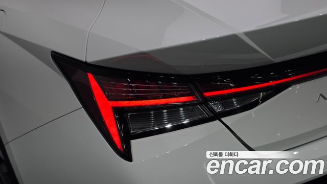 Hyundai AVANTE 2024 — photo 9