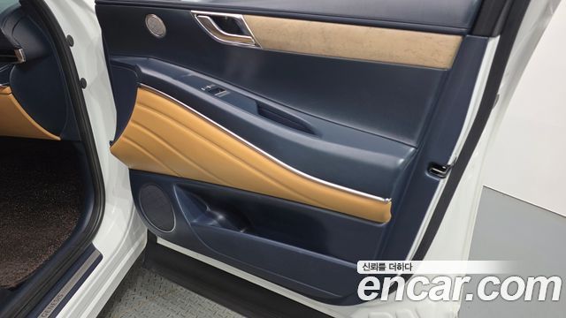 Genesis GV80 2022 — photo 14