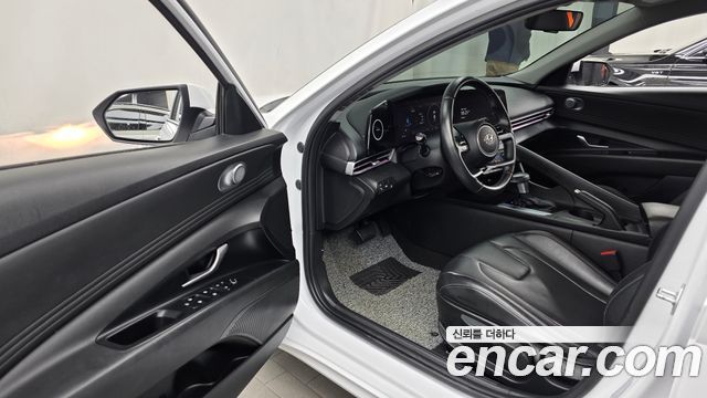 Hyundai AVANTE 2022 — photo 13