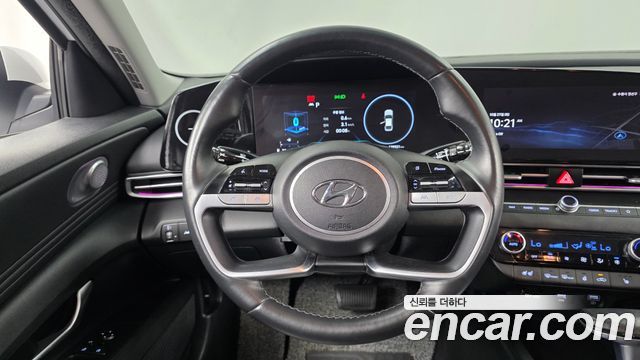 Hyundai AVANTE 2022 — photo 18