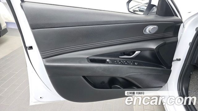 Hyundai AVANTE 2022 — photo 14