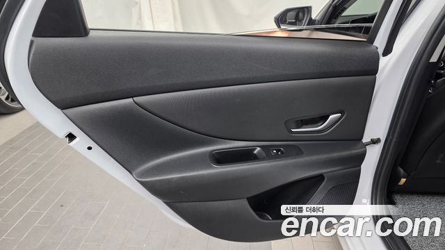 Hyundai AVANTE 2022 — photo 15