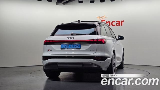 Audi Q6 e-tron 2025 — photo 4