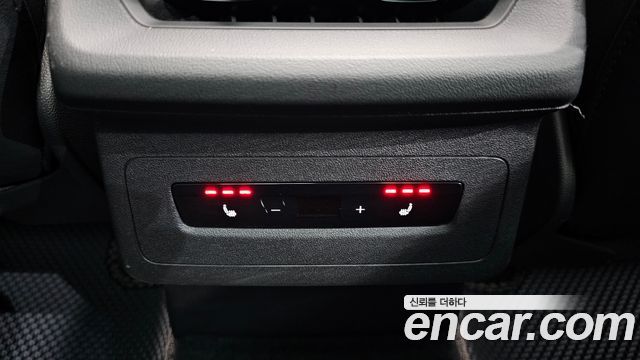 Audi Q6 e-tron 2025 — photo 25