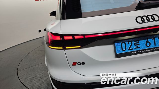 Audi Q6 e-tron 2025 — photo 9