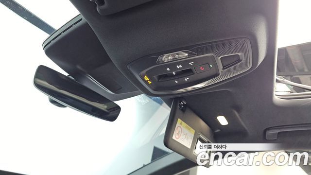 Audi Q6 e-tron 2025 — photo 28