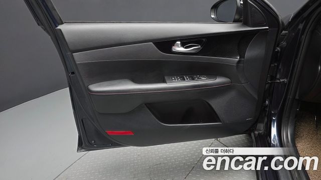 Kia K3 2022 — photo 14