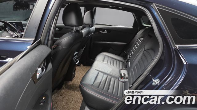 Kia K3 2022 — photo 16