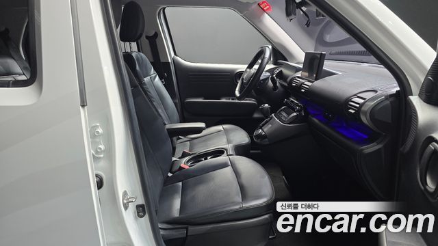 Hyundai Casper 2022 — photo 16