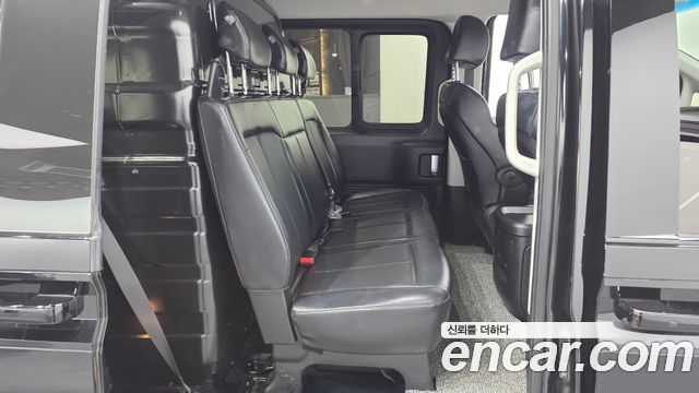Hyundai Staria 2023 — photo 17