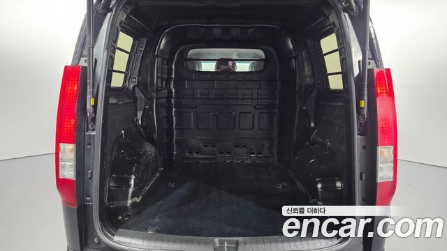 Hyundai Staria 2023 — photo 23