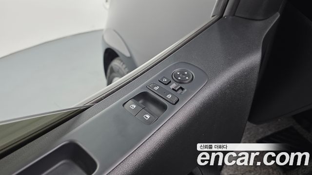 Hyundai Staria 2023 — photo 29