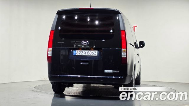 Hyundai Staria 2024 — photo 4