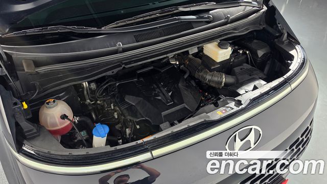 Hyundai Staria 2024 — photo 6