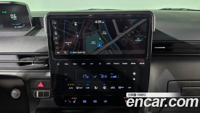 Hyundai Staria 2024 — photo 18