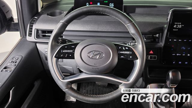 Hyundai Staria 2024 — photo 19