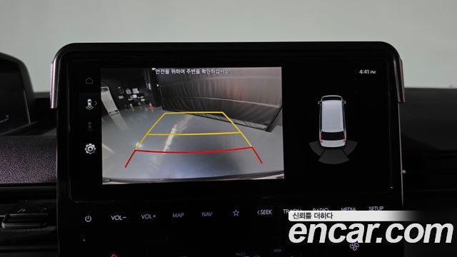 Hyundai Staria 2024 — photo 20