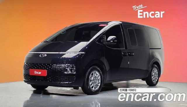 Hyundai Staria 2024 — photo 1