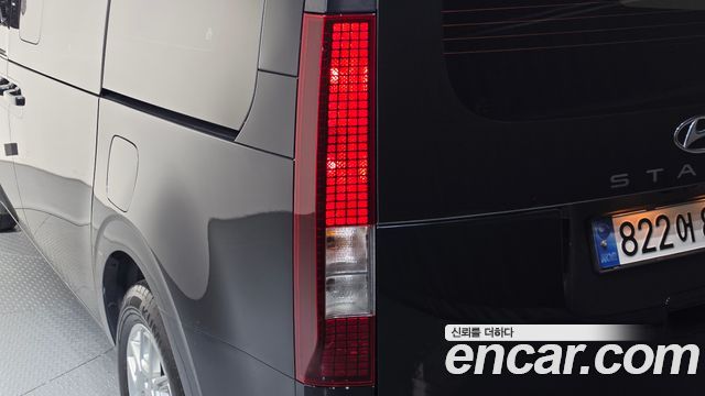 Hyundai Staria 2024 — photo 9