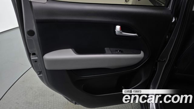 Kia RAY 2022 — photo 15