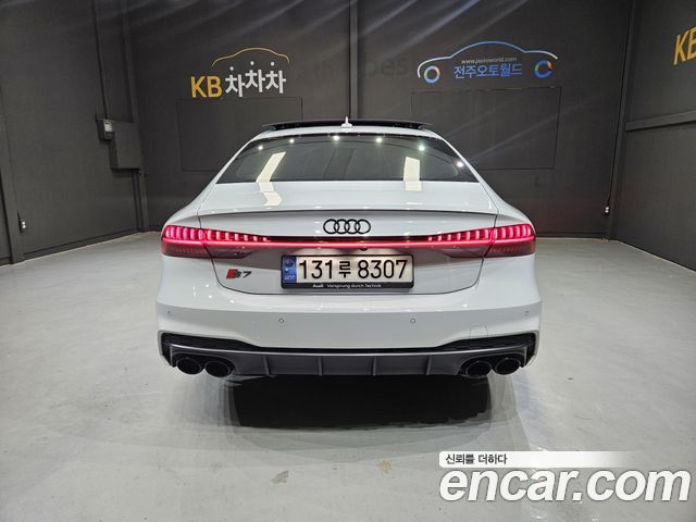 Audi S7 2022 — photo 4