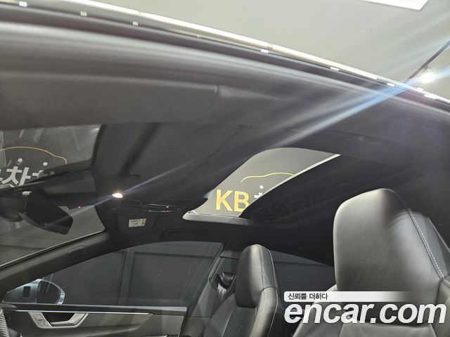 Audi S7 2022 — photo 17