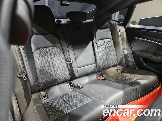 Audi S7 2022 — photo 19
