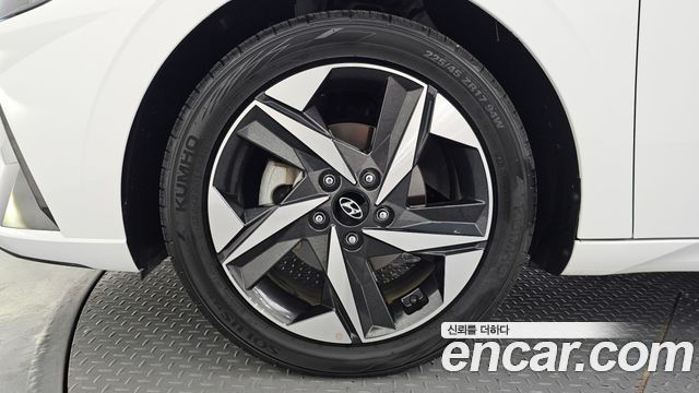 Hyundai AVANTE 2023 — photo 5