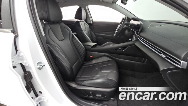 Hyundai AVANTE 2023 — photo 11