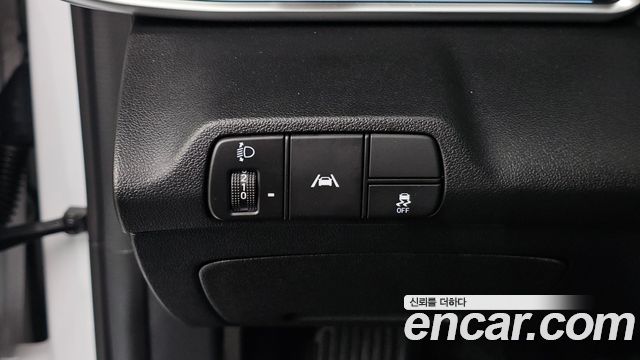 Hyundai AVANTE 2023 — photo 18