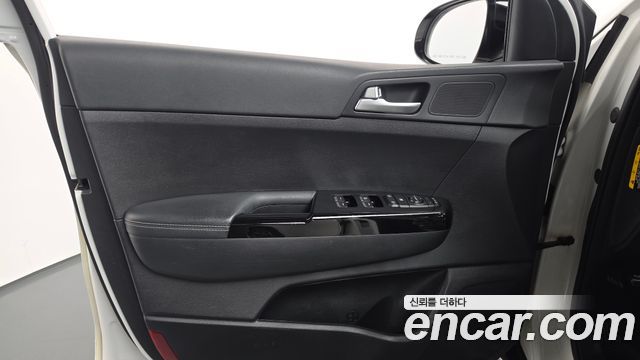Kia Sportage 2017 — photo 14