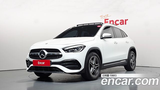 Mercedes-Benz GLA-Class 2021 — photo 1
