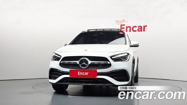 Mercedes-Benz GLA-Class 2021 — photo 3