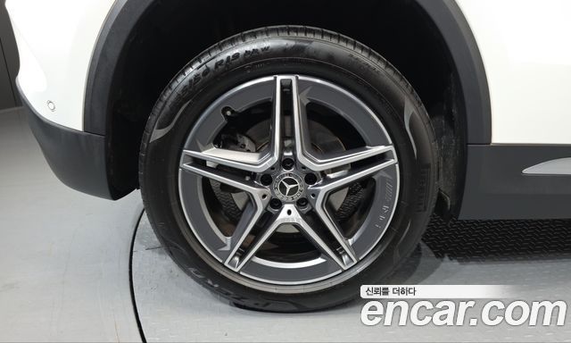 Mercedes-Benz GLA-Class 2021 — photo 5