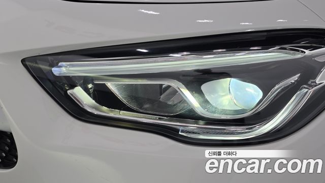 Mercedes-Benz GLA-Class 2021 — photo 8