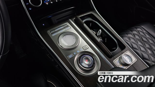 Genesis GV80 2022 — photo 12