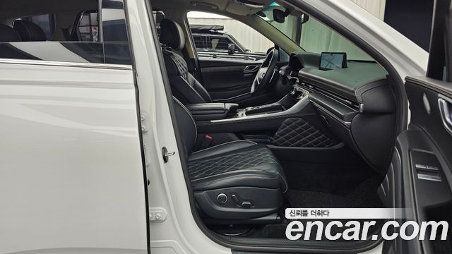 Genesis GV80 2022 — photo 17