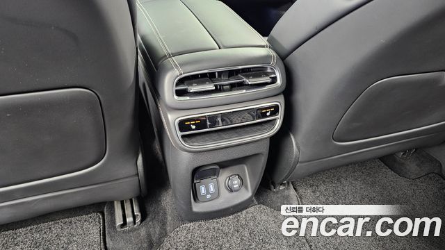Genesis GV80 2022 — photo 25