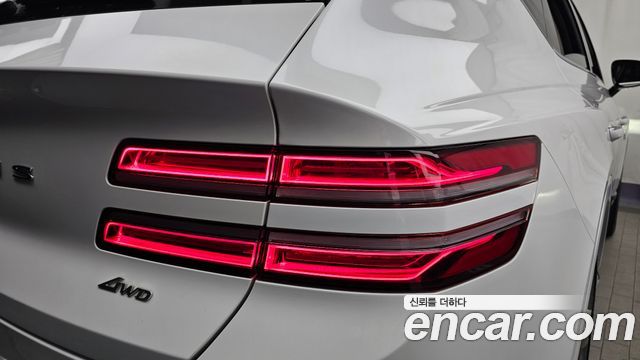 Genesis GV80 2022 — photo 9
