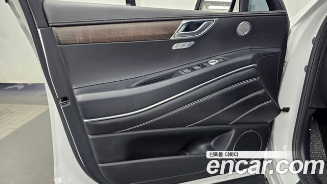 Genesis GV80 2022 — photo 14