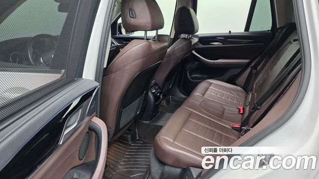 BMW X3 2018 — photo 18