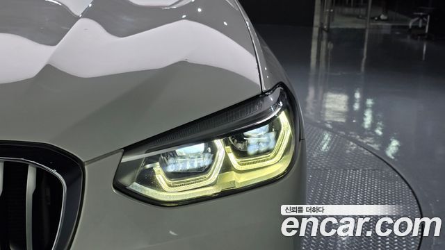BMW X3 2018 — photo 8