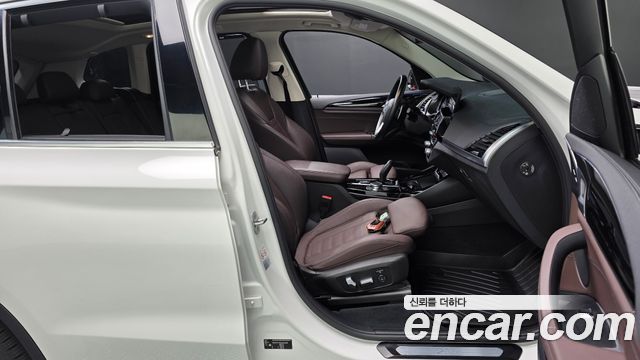 BMW X3 2018 — photo 16