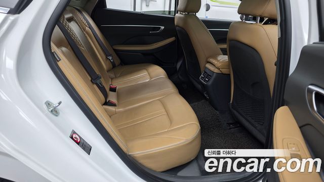 Hyundai Sonata 2020 — photo 12