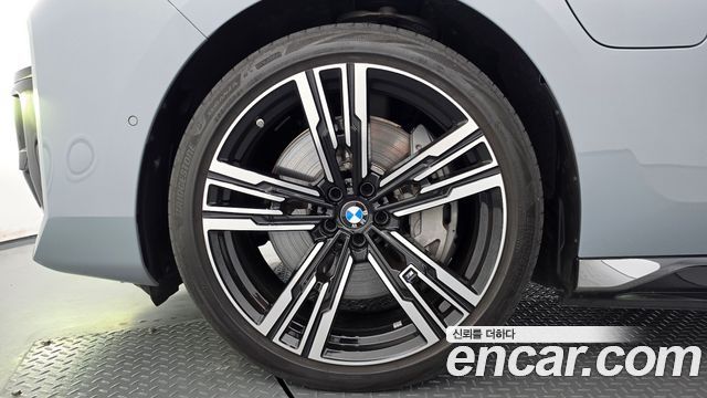 BMW 7-Series 2024 — photo 5