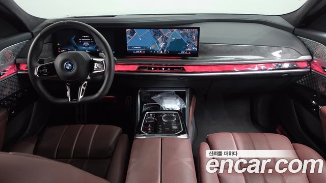 BMW 7-Series 2024 — photo 10