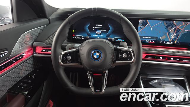 BMW 7-Series 2024 — photo 18