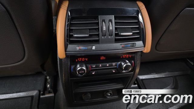 BMW X6 2016 — photo 18