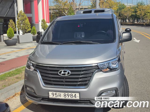 Hyundai Starex 2021 — photo 3